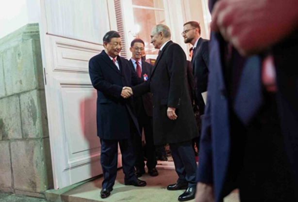 Foto - Putin bu pozu özellikle verdi: İşte fotoğrafın şifreleri