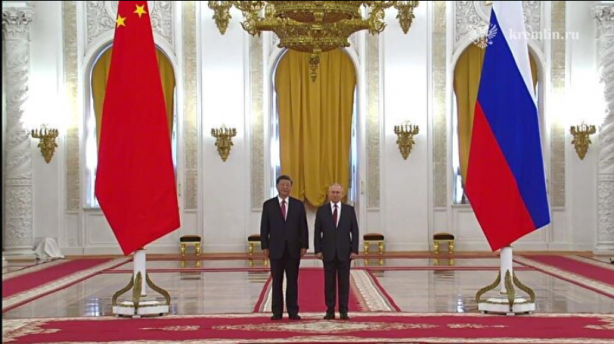 Foto - Putin bu pozu özellikle verdi: İşte fotoğrafın şifreleri
