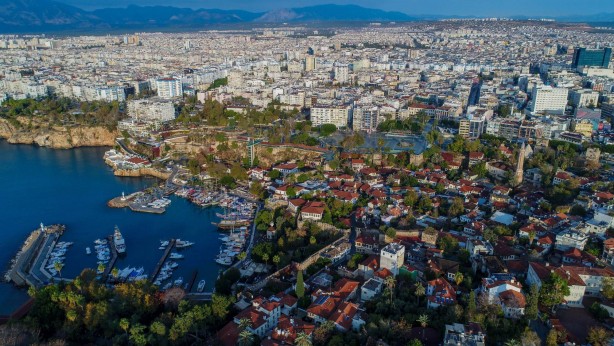 Foto - Rusya'dan skandal Türkiye kararı! Antalya'ya tatile gelen yetkiliye bakın ne yaptılar