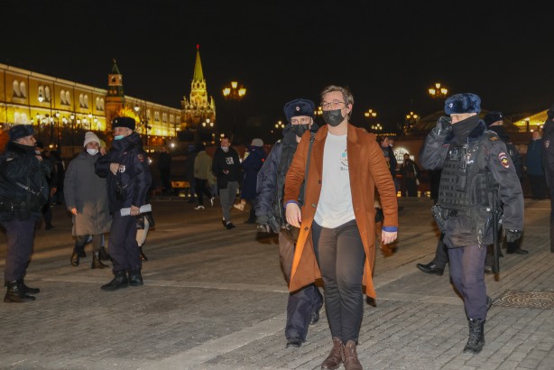 Foto - Putin'e karşı ayağa kalktılar