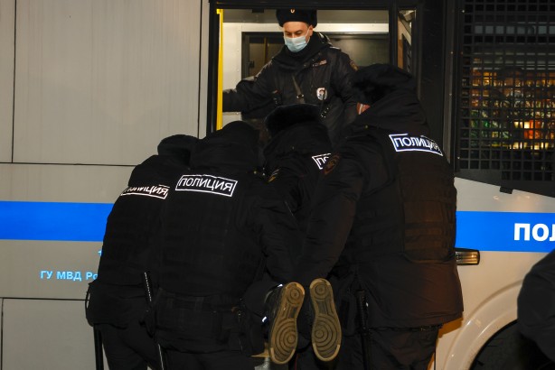 Foto - Putin'e karşı ayağa kalktılar