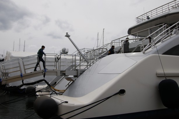 Putin'e yakın isme şok! 90 milyon dolar değerindeki lüks yata el koydular