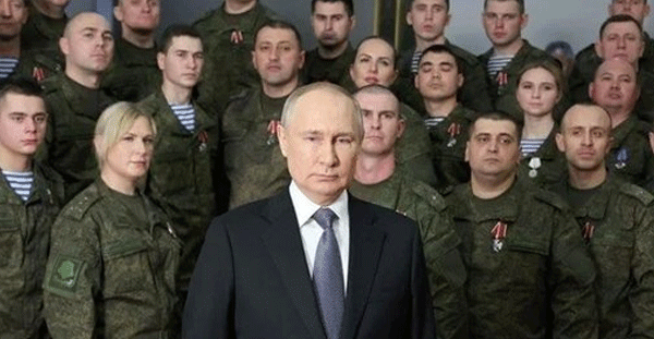 Foto - Putin'in arkasındaki gizemli kadın! Dünya onu merak ediyor Gizemli kadın Erdoğan'a da...