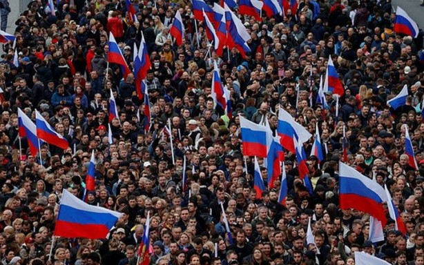 Foto - Putin’in ilhak kararı sonrası Rusya’da halk sokağa indi! Sebebi ise çok farklı
