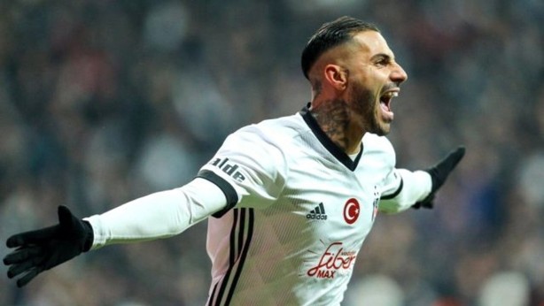 Foto - Quaresma öyle bir Ramazan paylaşımı yaptı ki, "Helal sana be" dedirtti! Ha bu da Ramazan’ı rakıyla karşılayan Cem Yılmaz’a kapak olsun
