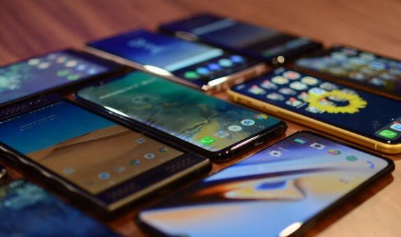 Foto - Radyasyon saçan cep telefonu modelleri! Sağlığınız için uzak durun