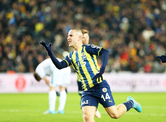 Foto - Rakam herkesi şaşırtacak... Fenerbahçe'de sonuç artık devrede! Veda ediyor...