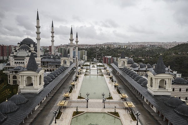 Foto - Rakamlar belli oldu! Türkiye'de en çok cami o ilimizde var