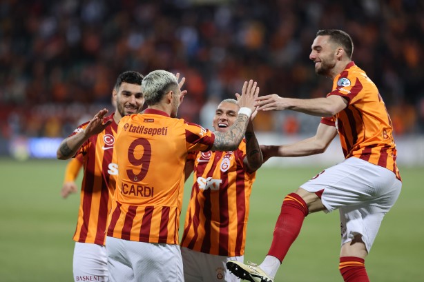 Foto - Ramazan Bayramı öncesi bu kepazelik tüm dünyaya ilan edildi! Bir sen eksiktin zaten yorum yapmayan!..