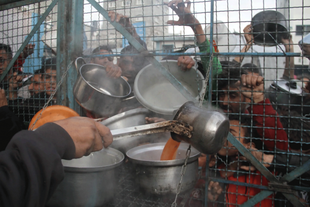 Foto - Ramazan Gazze’de ölüm ayı oldu! Dünya böyle bir soykırım görmedi: Çocuklar artık açlıktan yürüyemiyor
