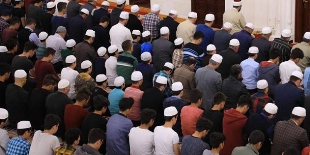 Foto - Ramazanda vitir namazı cemaatle mi kılınır? Evde teravih kılan vitir namazını nasıl kılar?