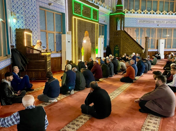 Foto - Ramazan’ın ilk günü camiler doldu taştı
