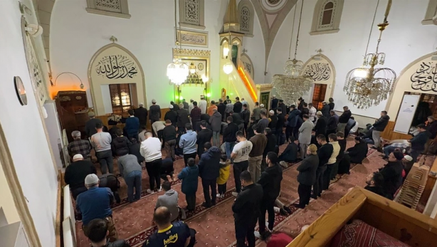 Foto - Ramazan’ın ilk günü camiler doldu taştı