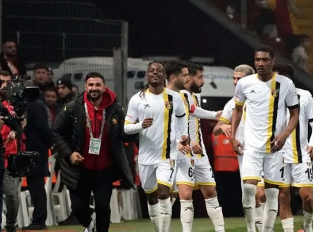 Foto - Rams Park'ta beklenmedik gelişme! Bu nasıl bir rezalet! Yeni kararı: Aptal yerine koymuş herkesi...