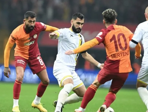 Foto - Rams Park'ta beklenmedik gelişme! Bu nasıl bir rezalet! Yeni kararı: Aptal yerine koymuş herkesi...