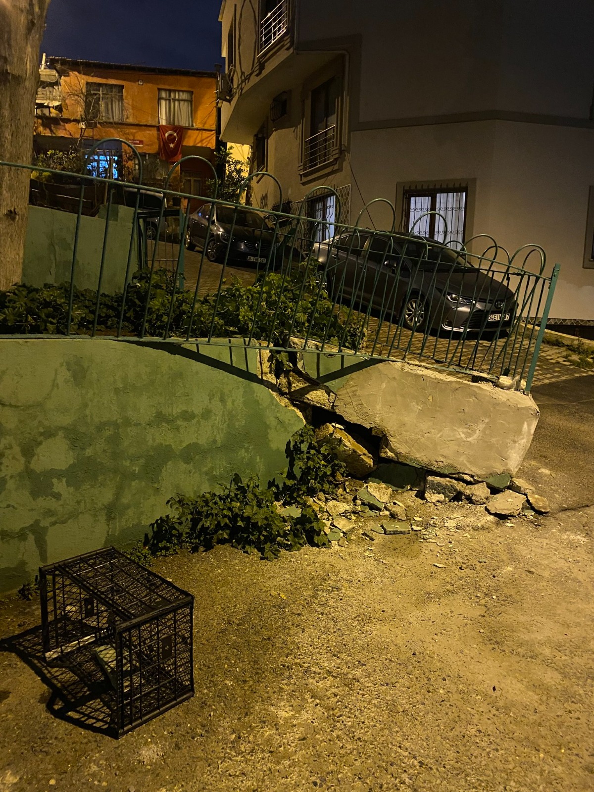 Foto - Rant hırsıyla İsrail gibi gözleri dönmüş! Yavuz Sultan Selim döneminden kalan tarihi mezar yok edilmeye çalışılıyor!