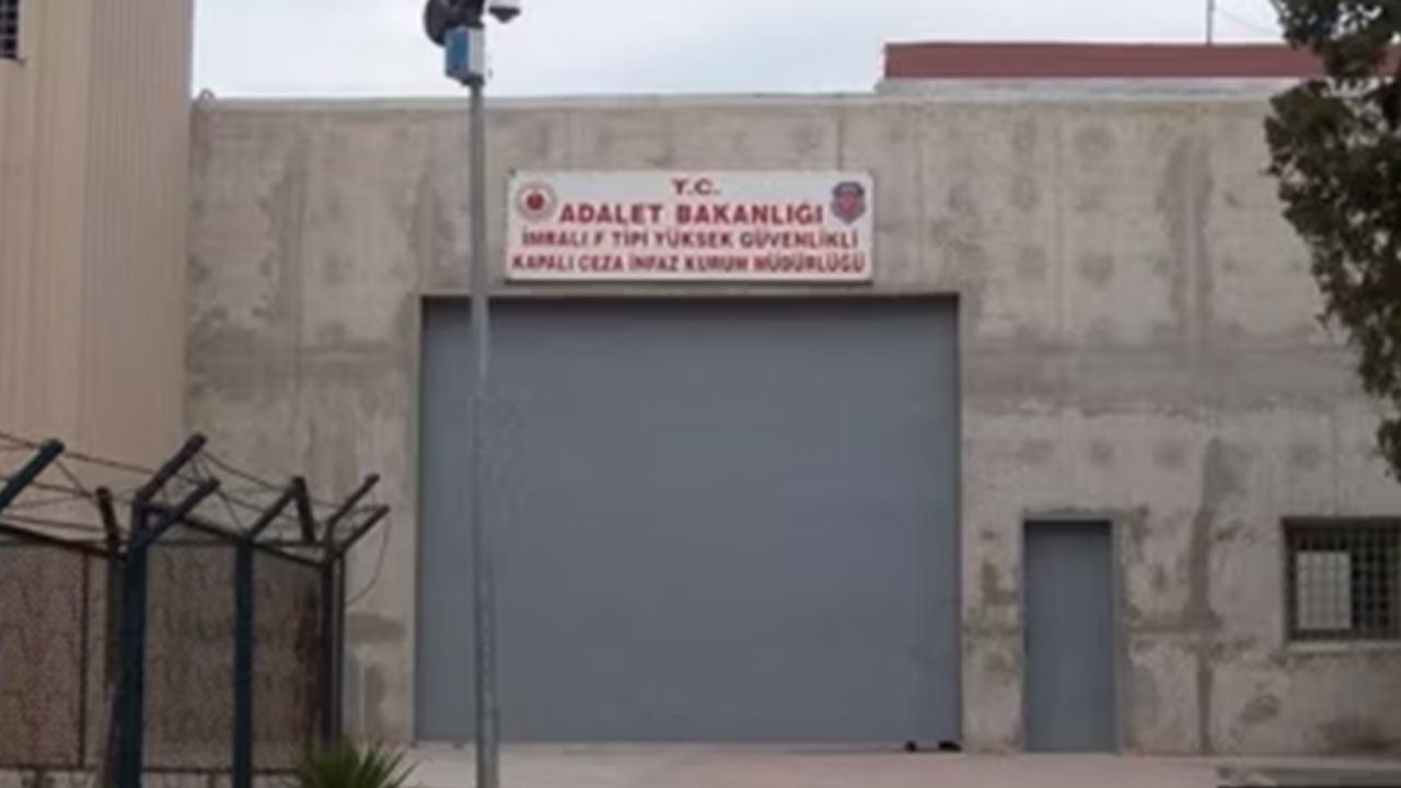 Foto - Rasim Ozan Kütahyalı saat 17.00'ı işaret etti! 'Ortalık yıkılacak! Bomba patlayacak'