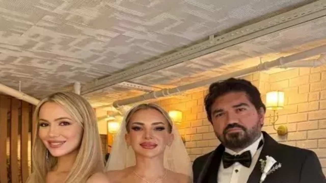 Foto - Rasim Ozan Kütahyalı sessiz sedasız evlendi! Kendisinden 20 yaş küçük eşi bakın kim çıktı