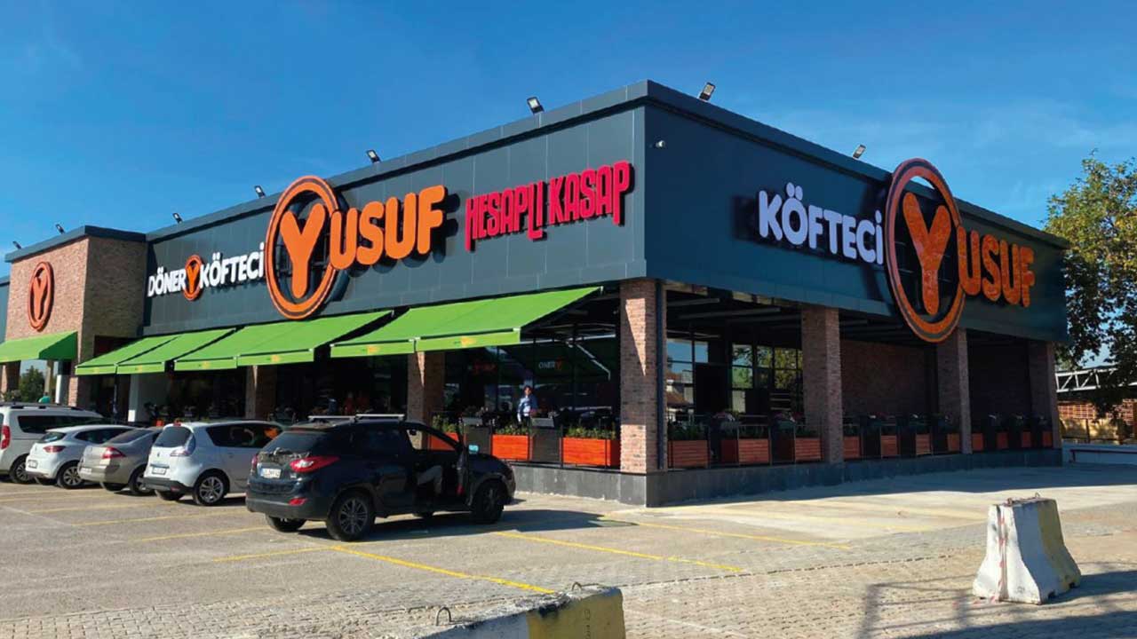 Foto - Rasim Ozan Kütahyalı'dan Köfteci Yusuf ile ilgili olay açıklama: Ortalık yıkılıyor