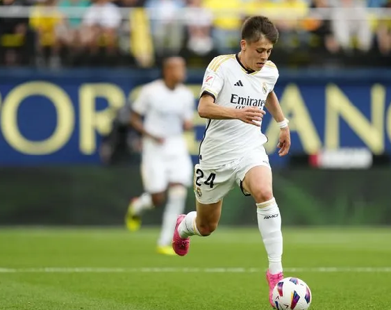 Foto - Real Madrid her şeyi açıkladı: Arda Güler gelişmesi şok edecek! Kulüp tarihi yeniden yazılacak…