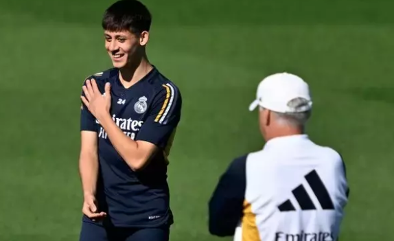 Foto - Real Madrid'de Ancelotti’den skandal Arda Güler kararı! Bunu niye yapıyorsun ki…