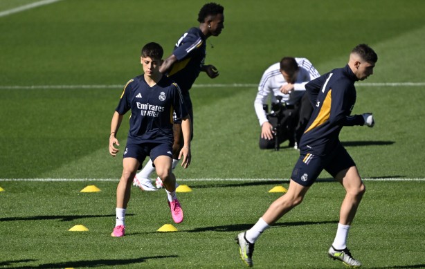 Foto - Real Madrid'de Arda Güler kararı! Ancelotti bile şaştı, doktorlar 'sakın' dedi ve açıkladı