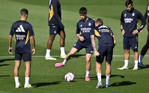 Foto - Real Madrid'de Arda Güler kararı! Ancelotti bile şaştı, doktorlar 'sakın' dedi ve açıkladı