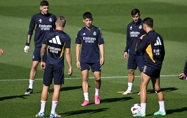 Foto - Real Madrid'de Arda Güler kararı! Ancelotti bile şaştı, doktorlar 'sakın' dedi ve açıkladı