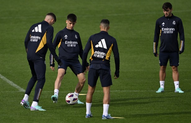 Foto - Real Madrid'de Arda Güler şoku: yine rötar yaptı! Yılı kapattı, Ancelotti kötü haberi verdi