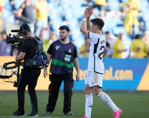 Foto - Real Madrid’de şok eden gelişme! Madrid’in başına bir şans kuşu: Mevzuya el kondu: Madrid’e kilitlendi! Her şeyi sil baştan değiştirebilir