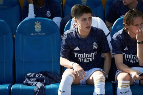 Foto - Real Madrid’de şok eden gelişme! Madrid’in başına bir şans kuşu: Mevzuya el kondu: Madrid’e kilitlendi! Her şeyi sil baştan değiştirebilir