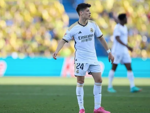 Real Madrid’de şok eden gelişme! Madrid’in başına bir şans kuşu: Mevzuya el kondu: Madrid’e kilitlendi! Her şeyi sil baştan değiştirebilir