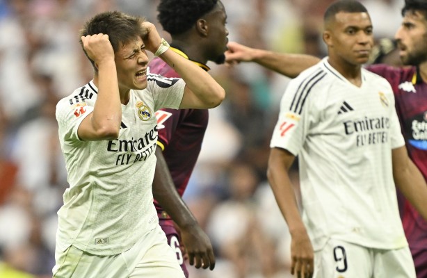 Foto - Real Madrid'de sürpriz Arda Güler gelişmesi! Ancelotti’den şüphelere neden olan karar!