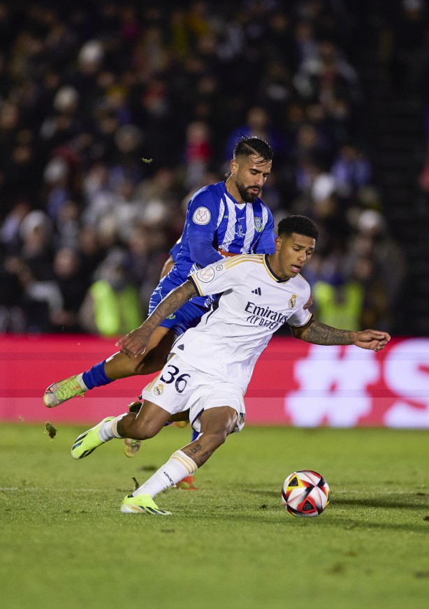 Foto - Real Madrid’den dikkat çeken Arda Güler kararı! Herkesi şaşırttı: Dengeleri değiştirecek hamle!