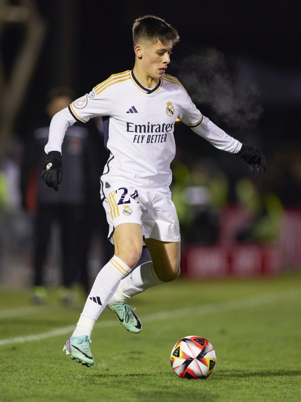 Foto - Real Madrid’den dikkat çeken Arda Güler kararı! Herkesi şaşırttı: Dengeleri değiştirecek hamle!