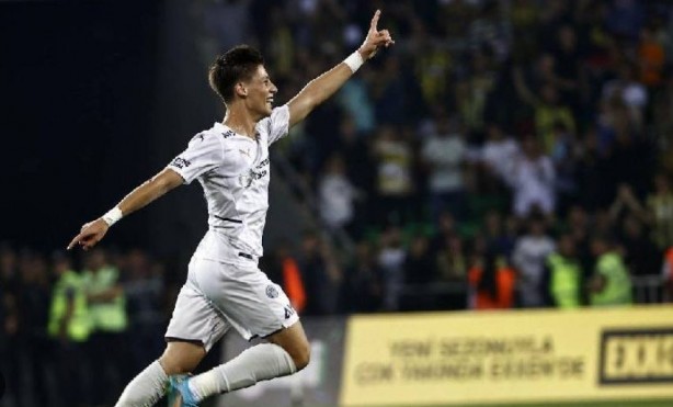 Foto - Real Madrid'in takım otobüsü kaza yaptı! İçerisinde Arda Güler de vardı