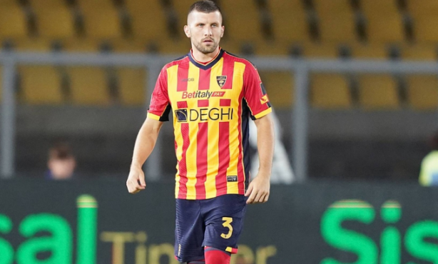 Rebic çöpünden rest çeker gibi açıklamalar! Sen ne oynadın da şimdi kafa tutuyorsun! Yazıklar olsun sana…