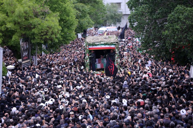 Foto - Reisi'nin cenazesine Türkiye'den iki kişi katılacak