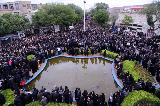Foto - Reisi'nin cenazesine Türkiye'den iki kişi katılacak