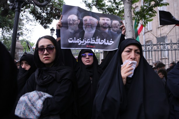 Foto - Reisi'nin cenazesine Türkiye'den iki kişi katılacak