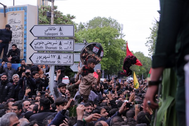 Foto - Reisi'nin cenazesine Türkiye'den iki kişi katılacak