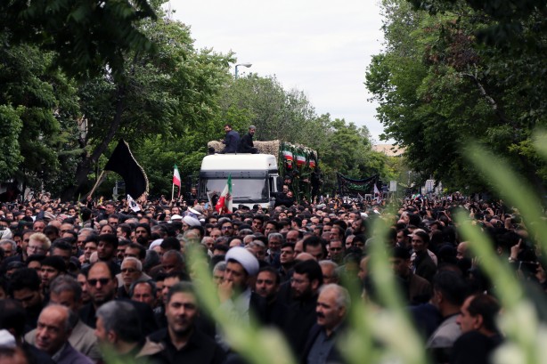 Foto - Reisi'nin cenazesine Türkiye'den iki kişi katılacak