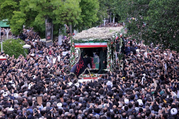 Foto - Reisi'nin cenazesine Türkiye'den iki kişi katılacak