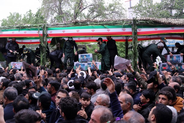 Foto - Reisi'nin cenazesine Türkiye'den iki kişi katılacak
