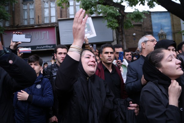 Foto - Reisi'nin cenazesine Türkiye'den iki kişi katılacak