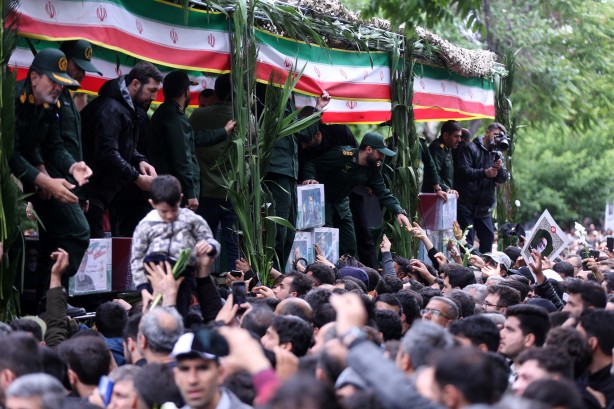 Foto - Reisi'nin cenazesine Türkiye'den iki kişi katılacak