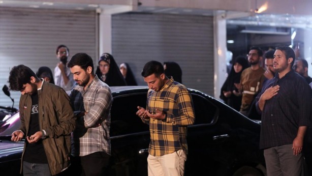 Reisi'nin ölümünün ardından İran sokaklarında ne konuşuluyor?