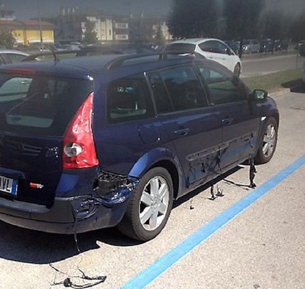 Rekor sıcaklık arabayı bu hale getirdi