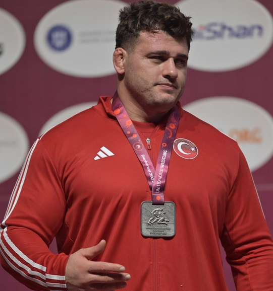 Foto - Rekoru kaçırdı: Herkesi isyan ettirdi: Bir ikincilik vakası daha…