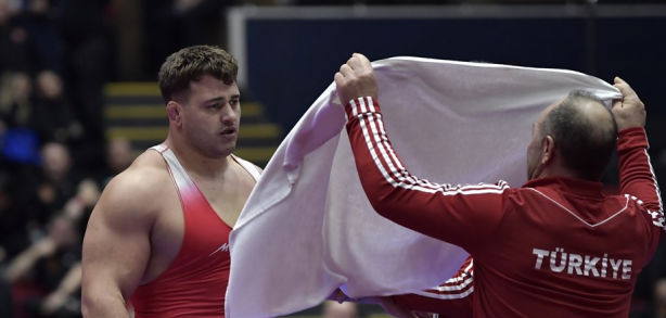 Foto - Rekoru kaçırdı: Herkesi isyan ettirdi: Bir ikincilik vakası daha…